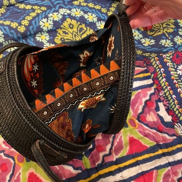 Woven Crossbody Purse - Picture 5 of 6